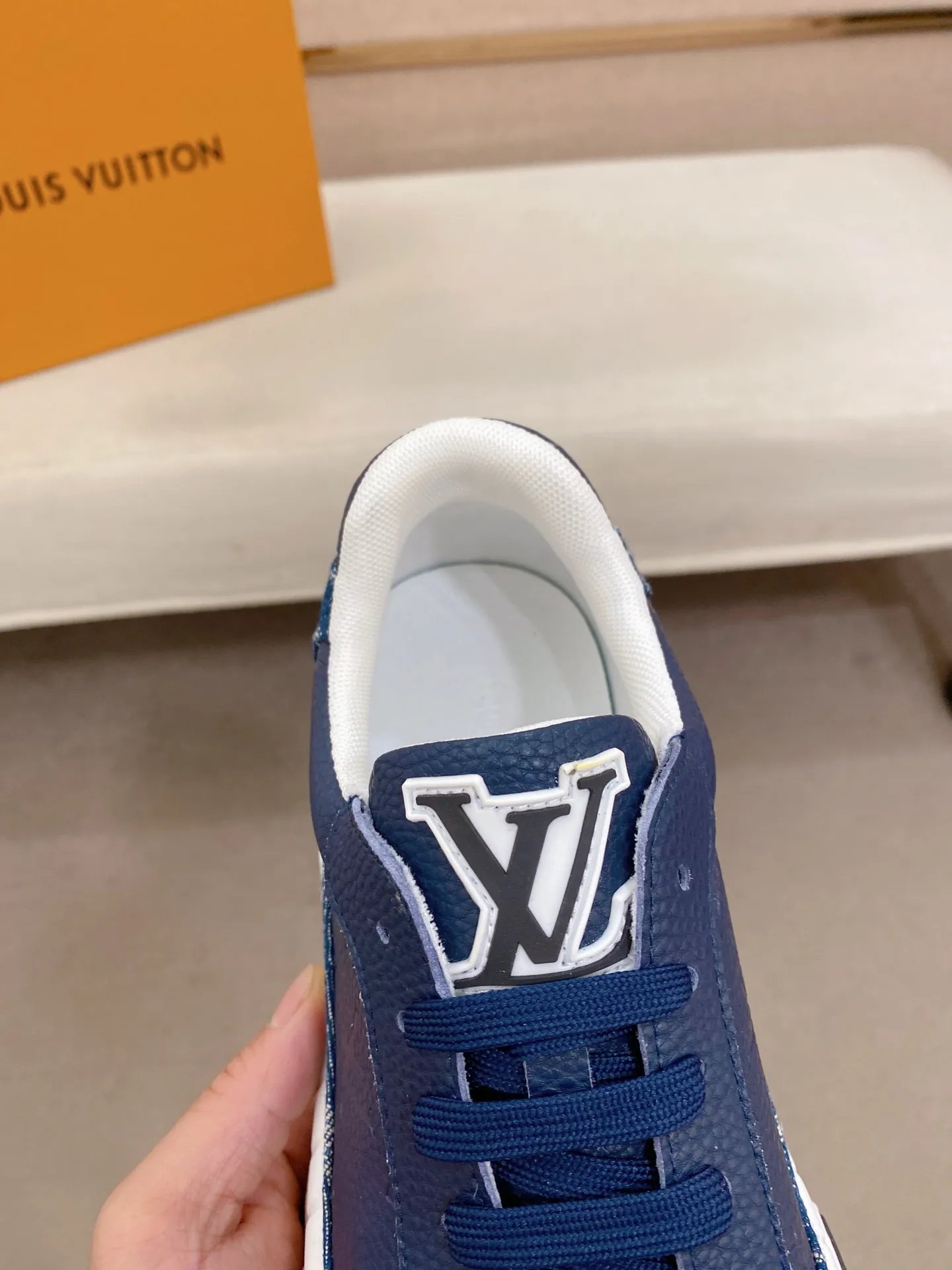 Men's shoes 442💰louis vuitton (Louis Vuitton/lv)🔍🔍The new counters are on sale at the same time. The uppers are imported from Italy. ⃣️Re-engraved🇮🇹💪💪, ⚠Sole: The original sole is specially provided by the original factory, the exclusive movable molded sole is super comfortable, ⚠Original and single goods 🔍high quality, you can enter and leave the counter at will, welcome to compare⚠. Code number: 38-44 (45/customized, non-refundable)